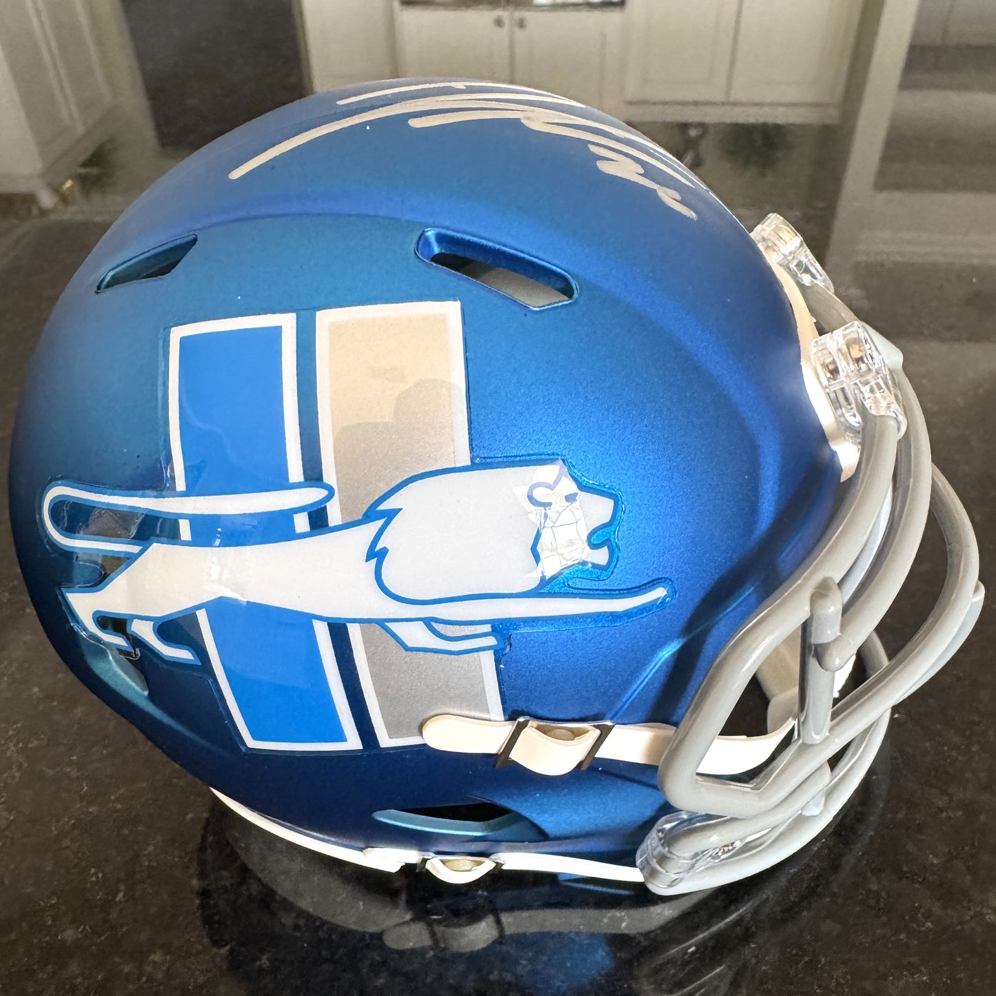 Jahmyr Gibbs Hand-Signed✍️Detroit Lions🦁Alternate Mini Helmet - PSA COA🛡️