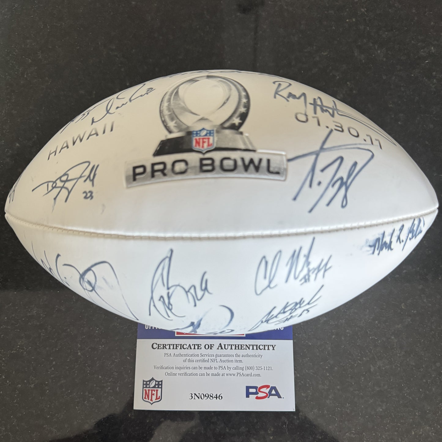 Multi Signed Pro Bowl Wilson Ball 2011 Signed by Drew Brees, Matt Ryan, Julius Peppers and many more.. Also inc. PSA Authenticity 🛡️