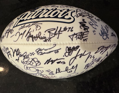 TOM BRADY 🐐 New England Patriots Multi Team Signed 2013 Panel Ball With Patriots Logo Signed By Over 30 Players Inc. Tom Brady, Rob Gronkowski, Stephen Gostkowski, Chandler Jones, Devin McCourty, Rob Ninkovich and Jamie Collins 💥