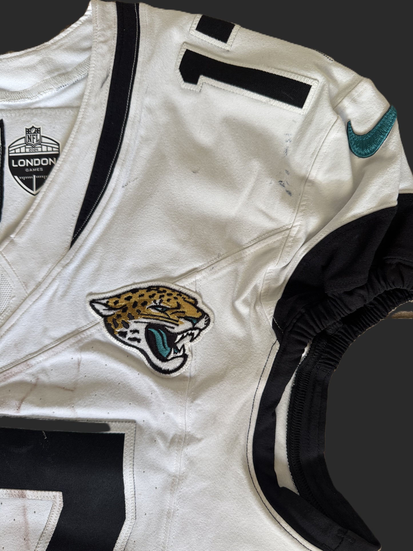 Evan Engram GAME USED 💪 10/13/24 PHOTO MATCHED 📸 Jacksonville Jaguars 🐆 Nike NFL On-Field Jersey👕 vs. Chicago Bears (London Game) 🌍