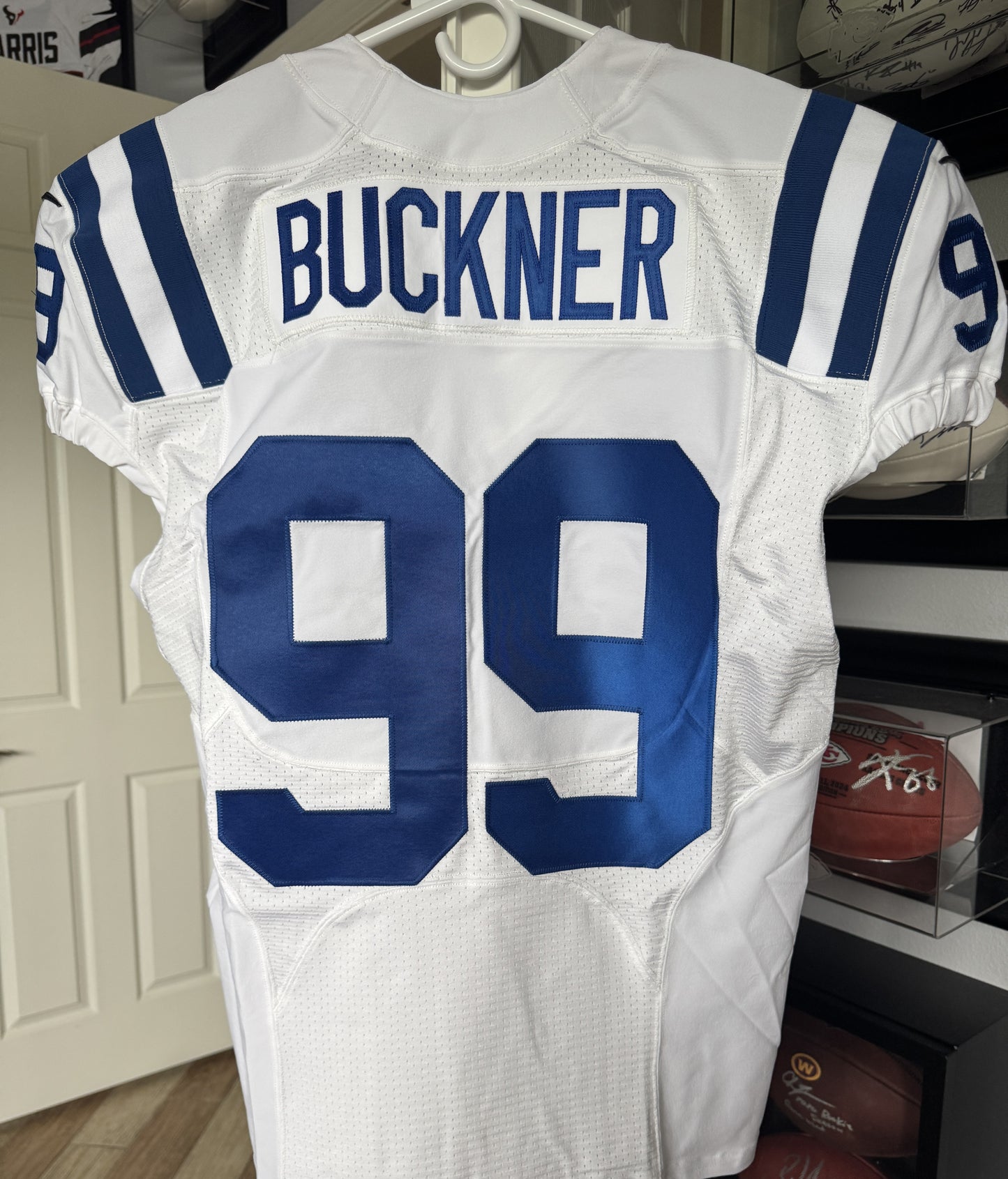 DeForest Buckner TEAM ISSUED 💪 Indianapolis Colts 🐎 Nike NFL Jersey 👕 Inc. COA 🛡️ & Captain's Patch