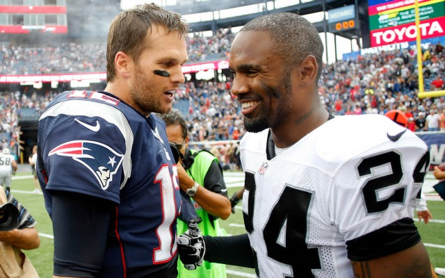 Tom Brady & Charles Woodson Signed New England Patriots (Tuck Game) 16 x 20 FRAMED Photograph🖼️ with "It was a Fumble" inscription. Also includes Fanatics COA 🛡️