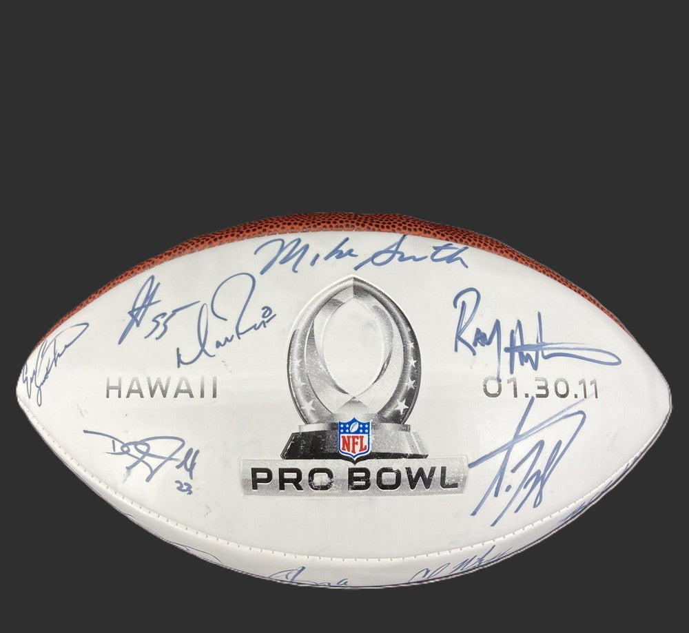 Multi Signed Pro Bowl Wilson Ball 2011 Signed by Drew Brees, Matt Ryan, Julius Peppers and many more.. Also inc. PSA Authenticity 🛡️