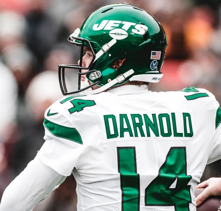 Sam Darnold Hand Signed ✍️ New York Jets 🟢⚪ mini NFL Helmet 🏈 Also includes PSA COA 🛡️