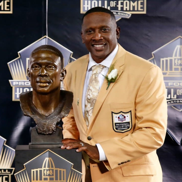 Multi Signed over 25 signatures ✍️ Gold 🟡 100th 💯 Season Authentic Full-size Speed NFL Helmet ✨ with PSA 🛡️Authenticity 🖊️Tony Dungy Mel Renfro Tim Brown Bobby Beathard Anthony Muñoz