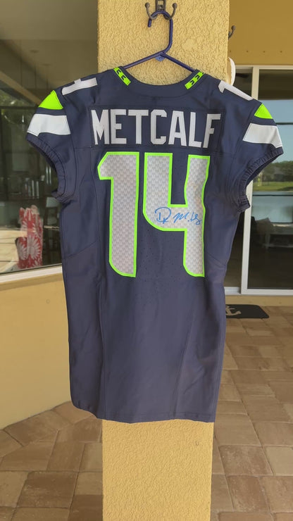 DK Metcalf Hand-Signed Seattle Seahawks Nike Authentic NFL Jersey Rare Memorabilia - PSA Certified