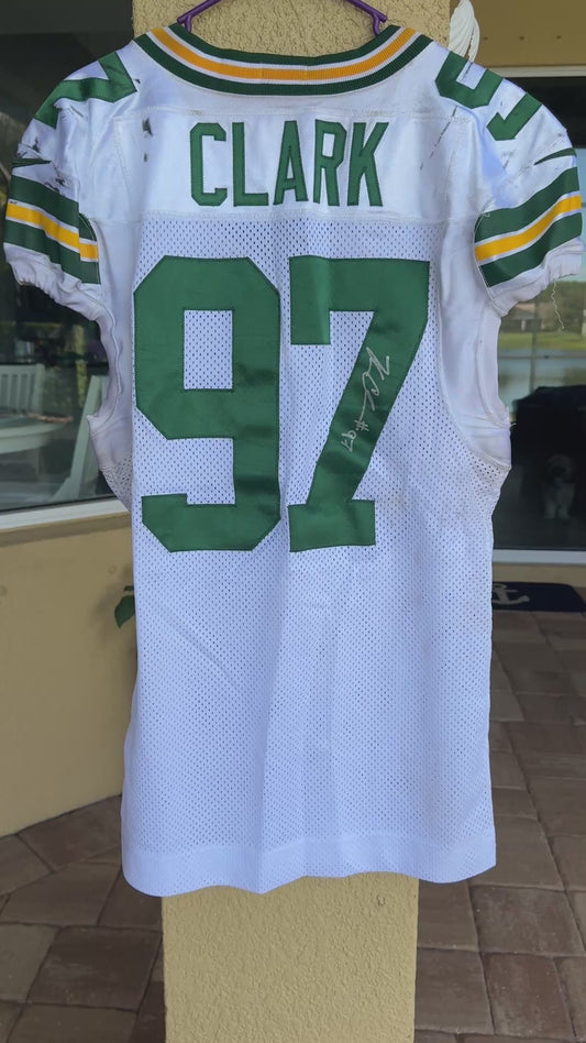 Kenny Clark GAME WORN 💪 and Signed 🖋️ Green Bay Packers⚪🟢 NFL Jersey👕 Also includes Captains Patch and PSA Authenticity 🛡️