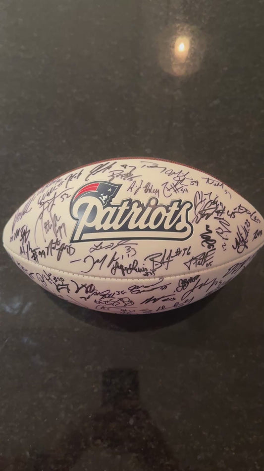 TOM BRADY 🐐 New England Patriots Multi Team Signed 2013 Panel Ball With Patriots Logo Signed By Over 30 Players Inc. Tom Brady, Rob Gronkowski, Stephen Gostkowski, Chandler Jones, Devin McCourty, Rob Ninkovich and Jamie Collins 💥