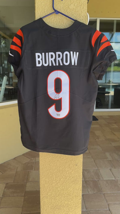 Joe Burrow Hand-Signed Cincinnati Bengals On-Field Nike ELITE NFL Jersey
