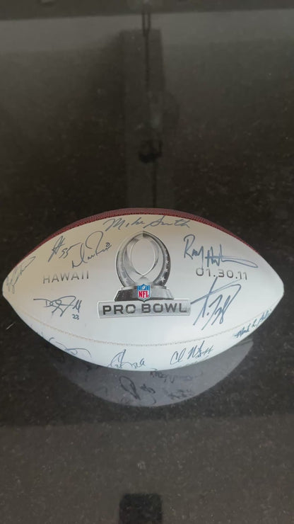 Multi Signed Pro Bowl Wilson Ball 2011 Signed by Drew Brees, Matt Ryan, Julius Peppers and many more.. Also inc. PSA Authenticity 🛡️