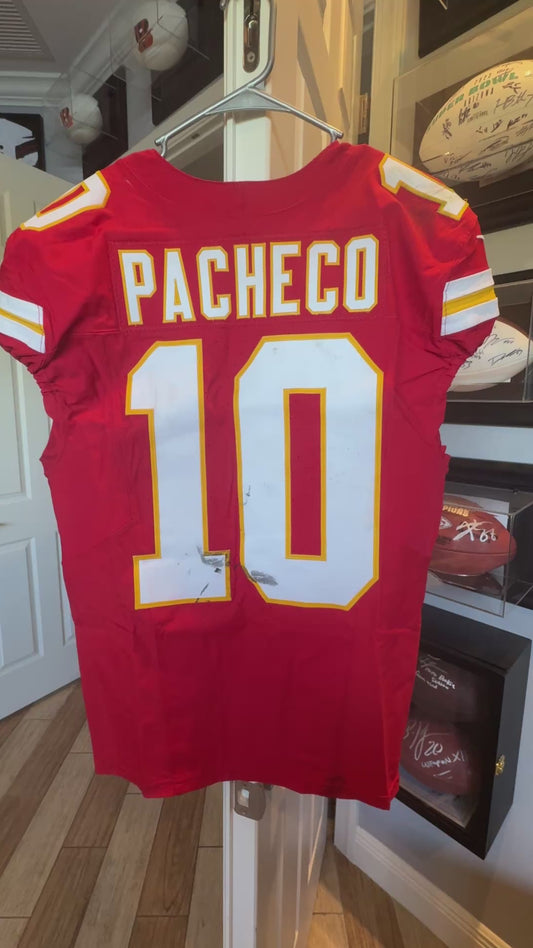 Isiah Pacheco GAME-WORN💪09/14/25 Kansas City Chiefs NFL Jersey🎽vs. Philadelphia Eagles