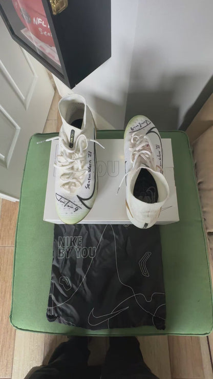 Justin Tucker Signed ✍️ + Inscribed GAME WORN 💪 NFL Cleats 👟 21-22 Season Baltimore Ravens 💜 Also includes COA 🛡️