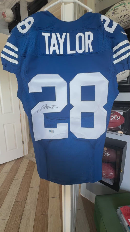 Jonathan Taylor SIGNED TEAM ISSUED Indianapolis Colts Nike NFL Jersey 👕 Inc. COA