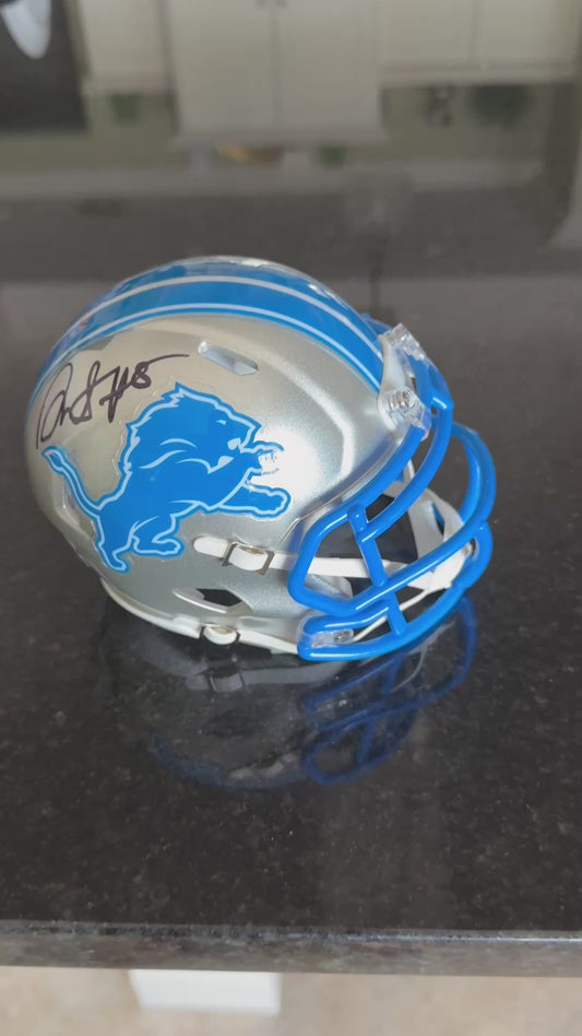 David Montgomery Signed 🖊️ Detroit Lions 🦁 Speed Mini NFL Helmet Also includes Beckett Cartification 🛡️
