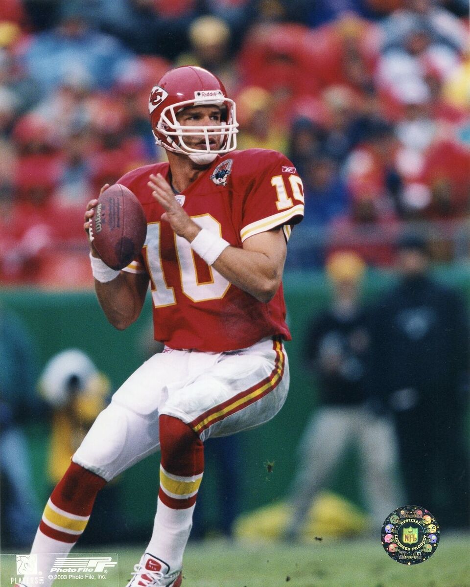 Trent Green Signed Kansas City Chiefs Full-Size Authentic On-Field Lunar Eclipse Alternate Speed Helmet Inscribed "Chiefs Kingdom"